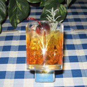 BBW Wallflowers Faceted Cocktail Nightlight Fragrance Plug NEW